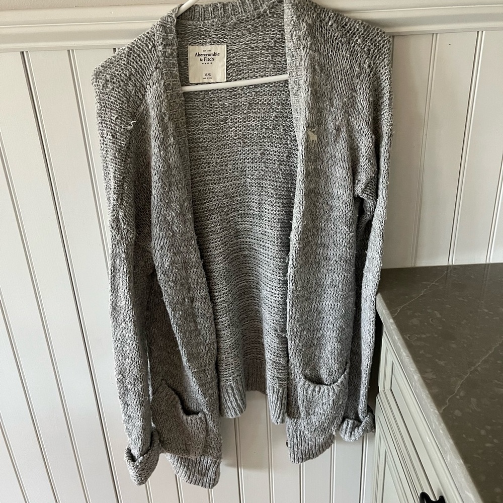 Abercrombie and Fitch cardigan. Size xs/sm
